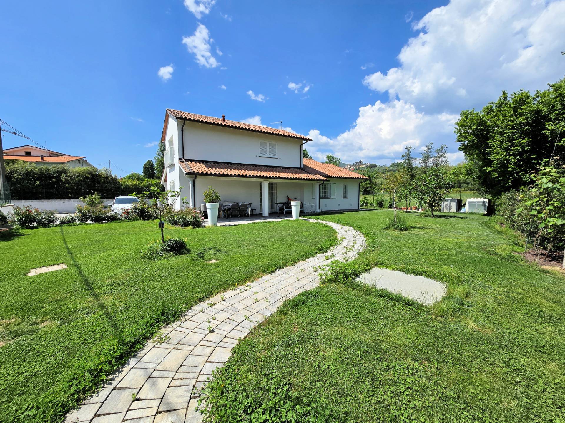 1624-Villa con giardino di recente costruzione in classe nergetica A/4-Buggiano-1 Agenzia Immobiliare ASIP