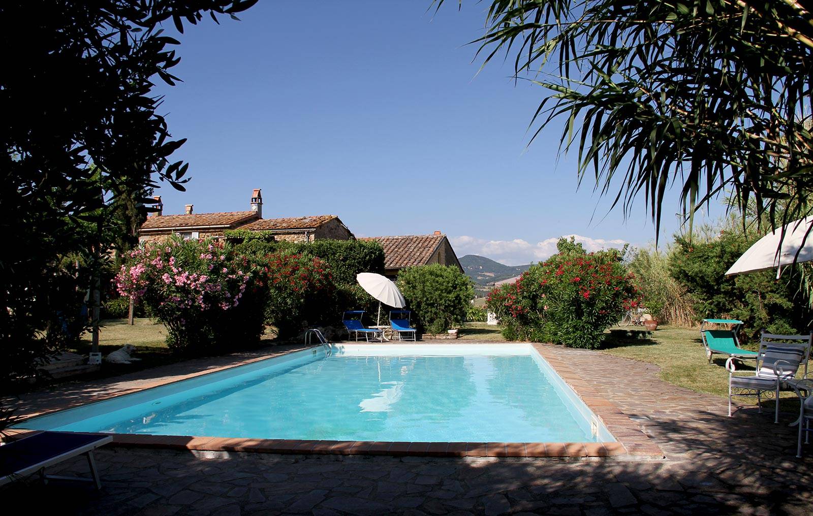560-Rustico con parco e piscina-Manciano-1 Agenzia Immobiliare ASIP