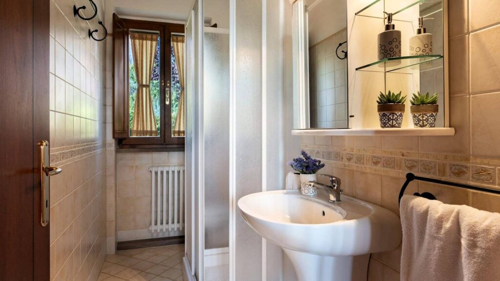 1659-Bellissimo casale in stile rustico Toscano con piscina e suggestiva vista panoramica sulla campagna Voletrrana-Volterra-20 Agenzia Immobiliare ASIP