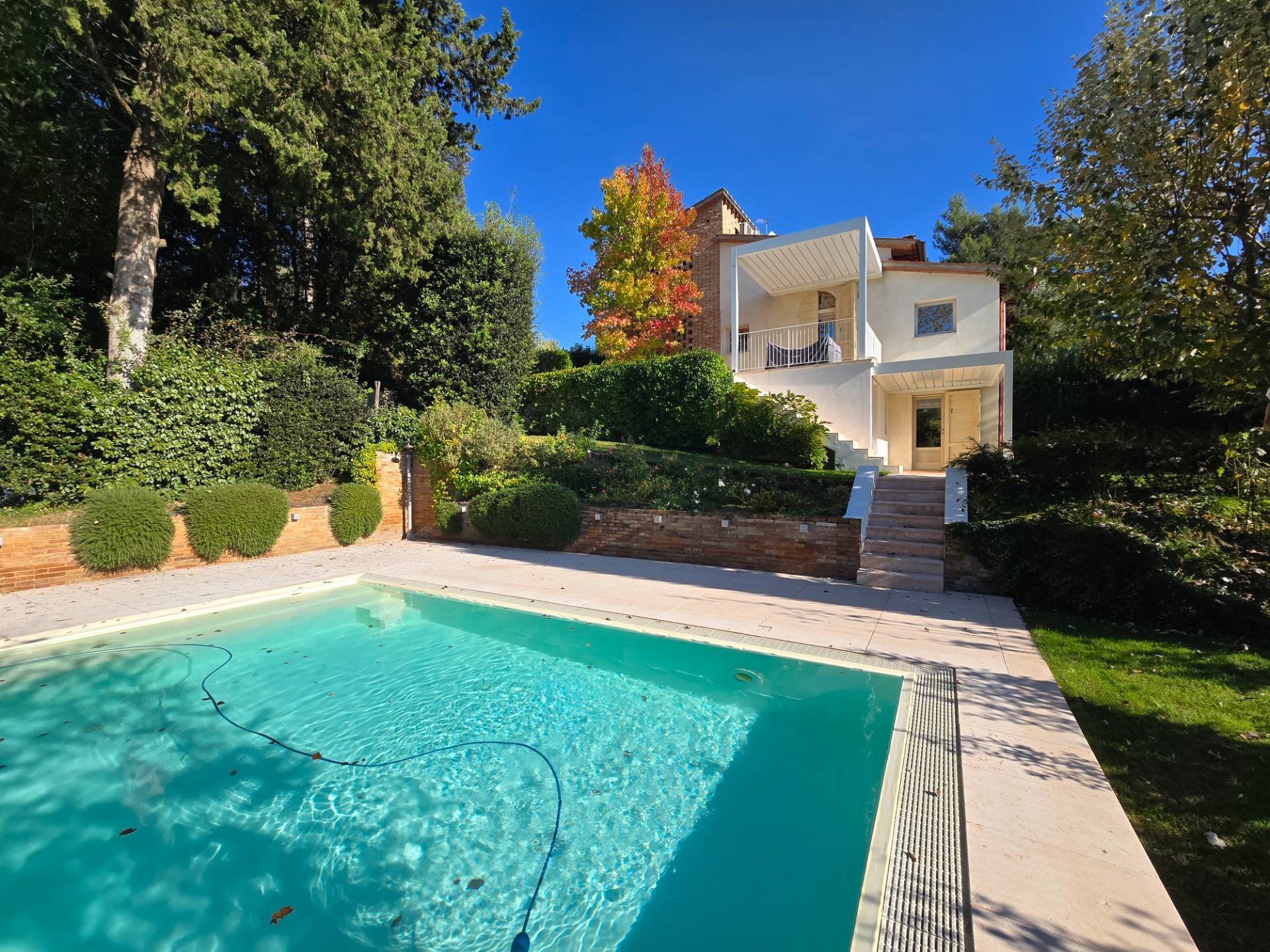 1660-Bellissima villetta bifamiliare composta da due unità immobiliari indipendenti con piscina e vista panoramica-Montopoli in Val d'Arno-1 Agenzia Immobiliare ASIP