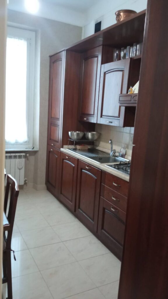 1614-Appartamento ristrutturato al piano secondo senza ascensore-Genova-10 Agenzia Immobiliare ASIP