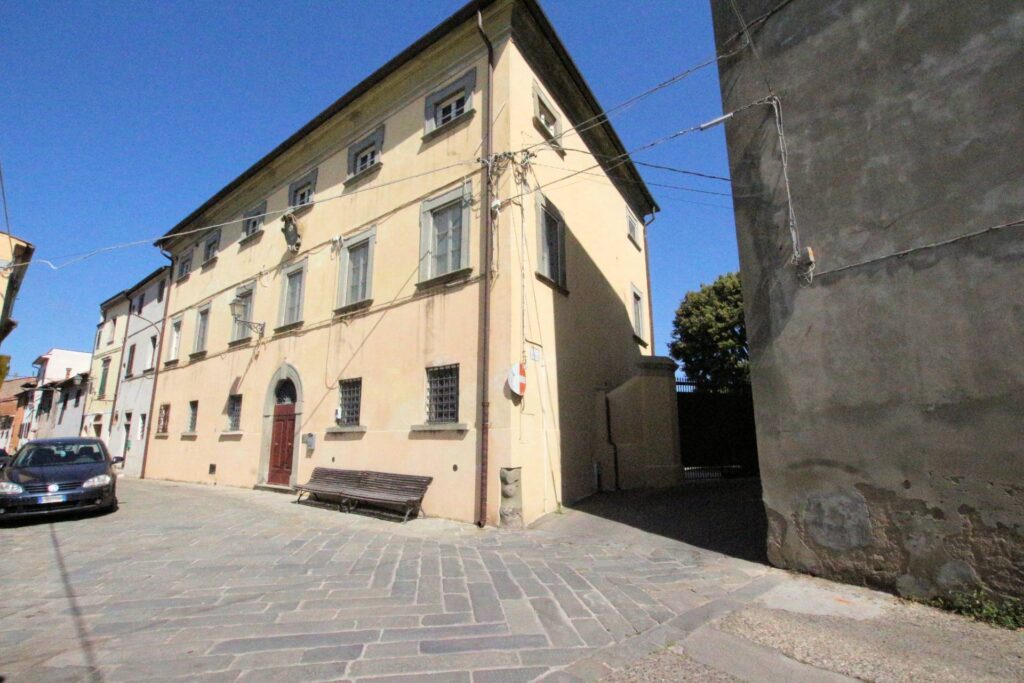 1367-Appartamento al piano secondo di complesso residenziale con piscina-Terricciola-3 Agenzia Immobiliare ASIP