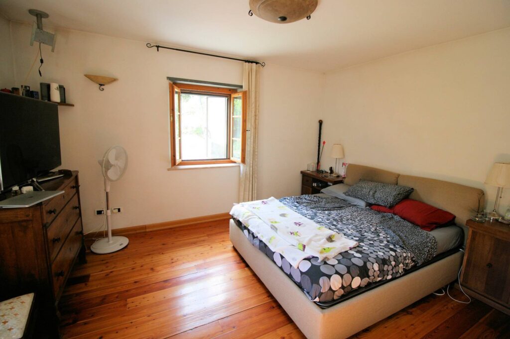 1380-"La casa nel bosco" antico casolare ristrutturato-Pistoia-16 Agenzia Immobiliare ASIP