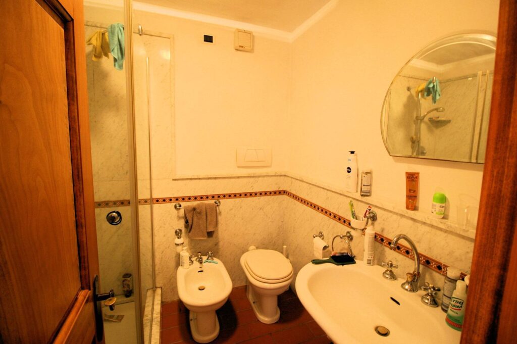 1380-"La casa nel bosco" antico casolare ristrutturato-Pistoia-19 Agenzia Immobiliare ASIP