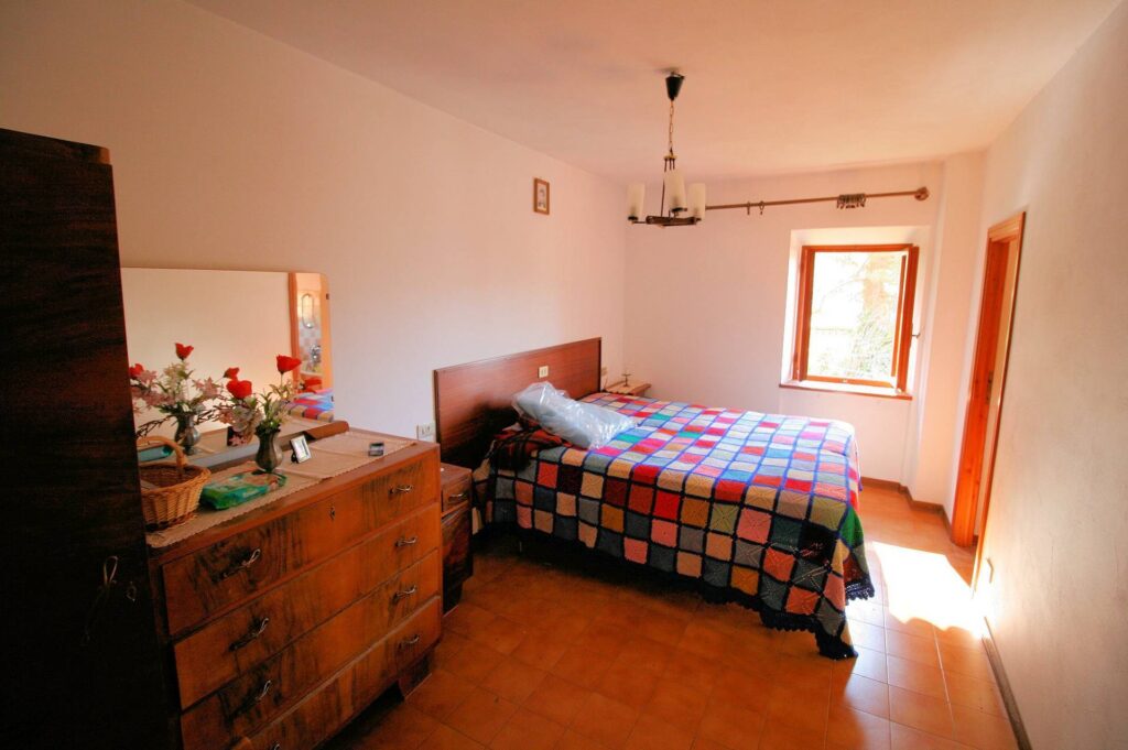 1005-Bel terratetto ex turistico ricettivo con ampio giardino-Abetone Cutigliano-12 Agenzia Immobiliare ASIP