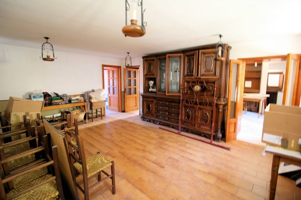 1005-Bel terratetto ex turistico ricettivo con ampio giardino-Abetone Cutigliano-9 Agenzia Immobiliare ASIP