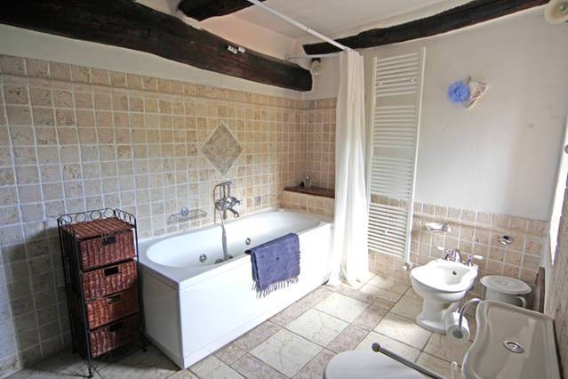 1683-Rustico in stile Toscano con ampio terreno piscina laghetto e vista panoramica-San Marcello Piteglio-17 Agenzia Immobiliare ASIP