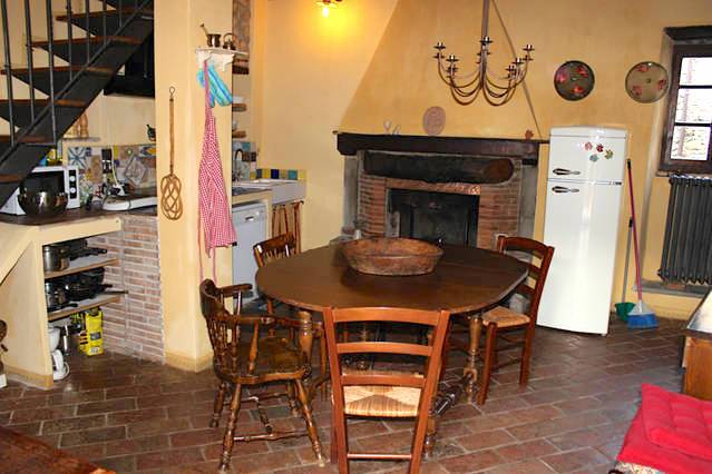 1683-Rustico in stile Toscano con ampio terreno piscina laghetto e vista panoramica-San Marcello Piteglio-7 Agenzia Immobiliare ASIP