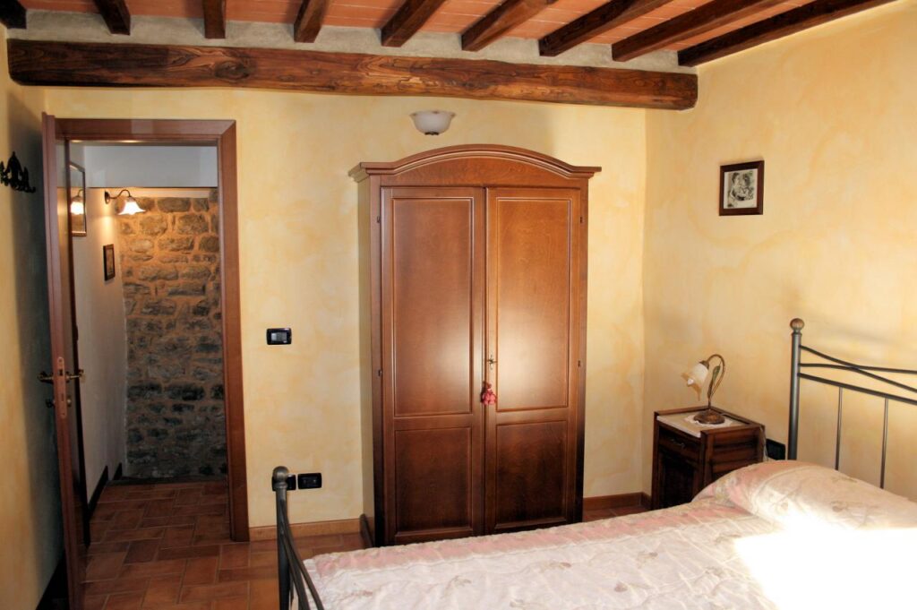 316-Terratetto semindipendente in borgo antico-Pescia-6 Agenzia Immobiliare ASIP