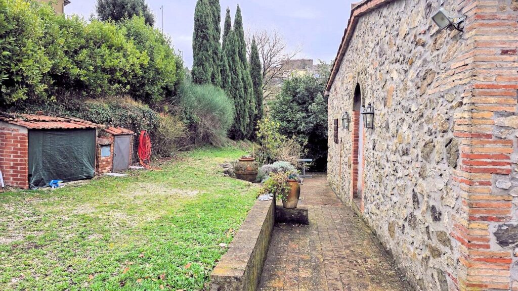 1685-Rustico ristrutturato con ampio terreno e vista panoramica-Roccastrada-10 Agenzia Immobiliare ASIP