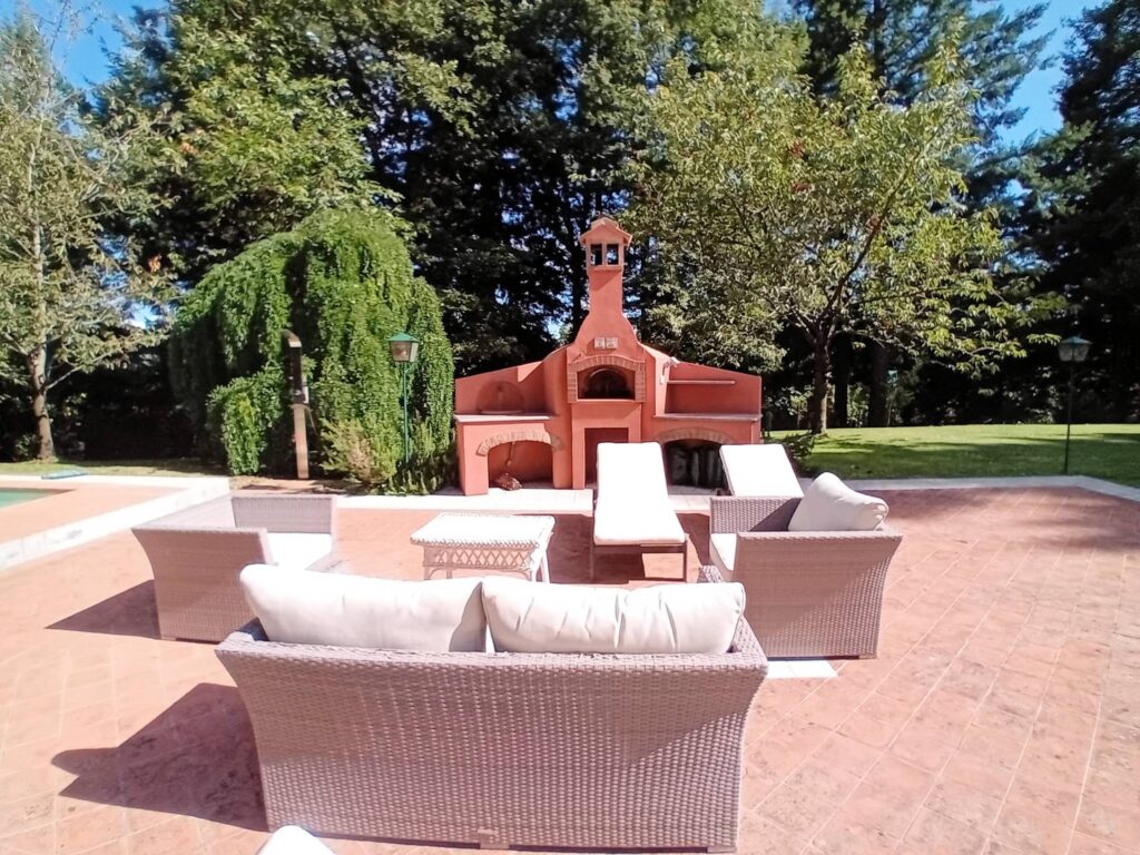 1686-Bellissima villa unifamiliare con annessi parco e piscina-Marliana-9 Agenzia Immobiliare ASIP