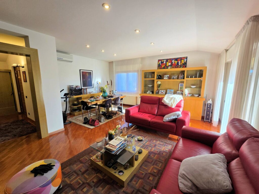 1687-Appartamento posto al piano primo di villetta bifamiliare con garage e giardino-Buggiano-4 Agenzia Immobiliare ASIP