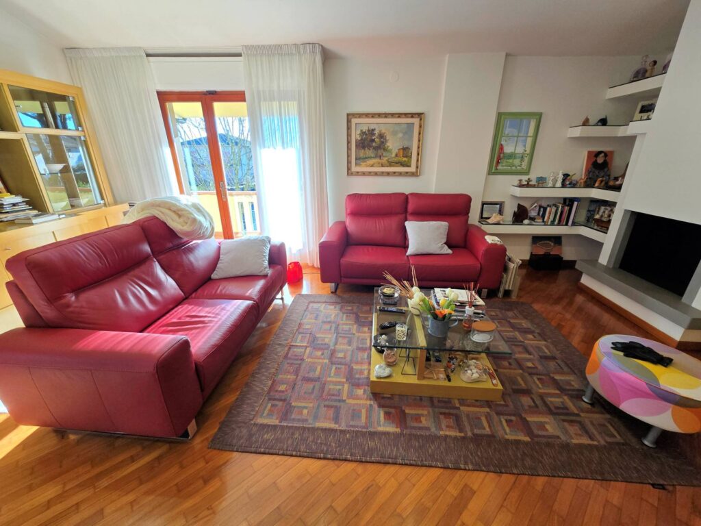 1687-Appartamento posto al piano primo di villetta bifamiliare con garage e giardino-Buggiano-3 Agenzia Immobiliare ASIP