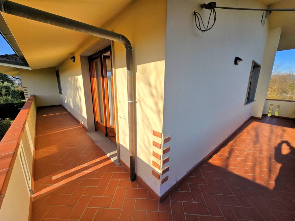 1687-Appartamento posto al piano primo di villetta bifamiliare con garage e giardino-Buggiano-9 Agenzia Immobiliare ASIP