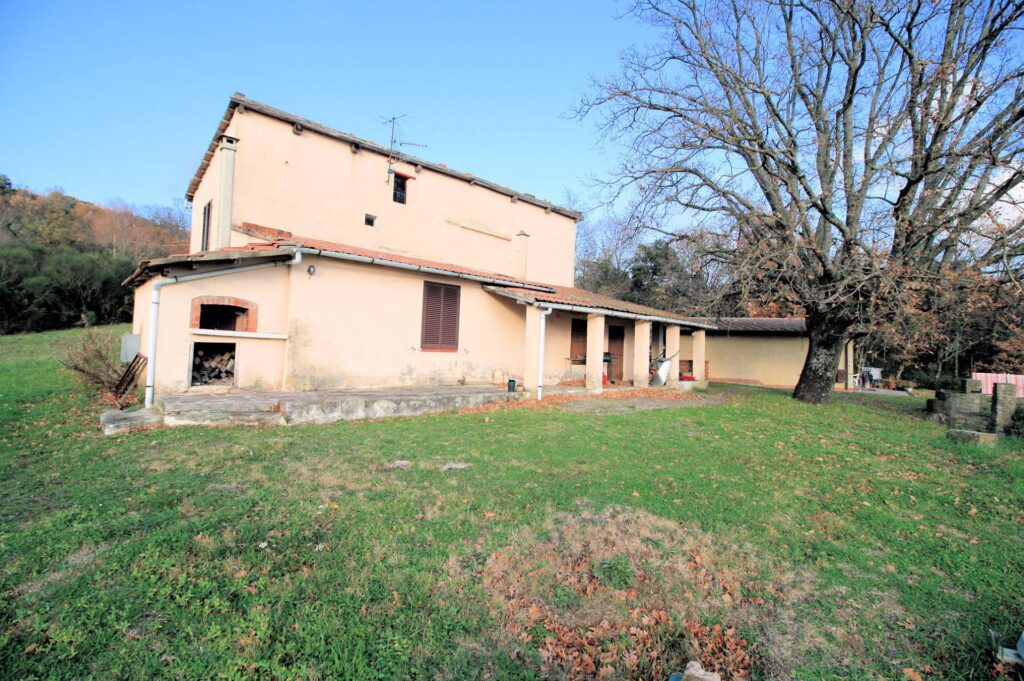 575-Terratetto da demolire e ricostruire con adiacente piccolo magazzino-Roccastrada-2 Agenzia Immobiliare ASIP