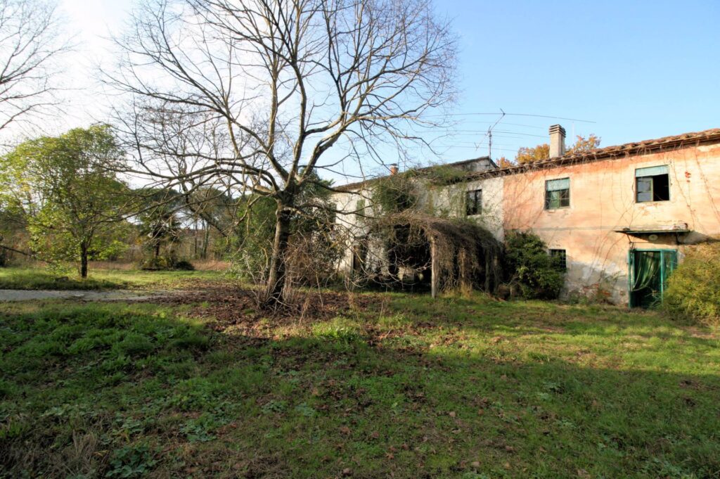 590-Complesso immobiliare di ampia metratura da ristrutturare-Altopascio-12 Agenzia Immobiliare ASIP