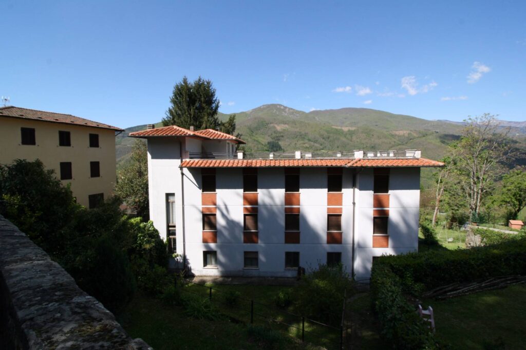 690-Progetto per la realizzazione di quattro villette a schiera nell'ex Albergo La Pace-San Marcello Piteglio-6 Agenzia Immobiliare ASIP