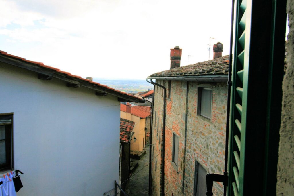 788-Terratetto indipendente completamente ristrutturato in centro storico-Massa e Cozzile-5 Agenzia Immobiliare ASIP