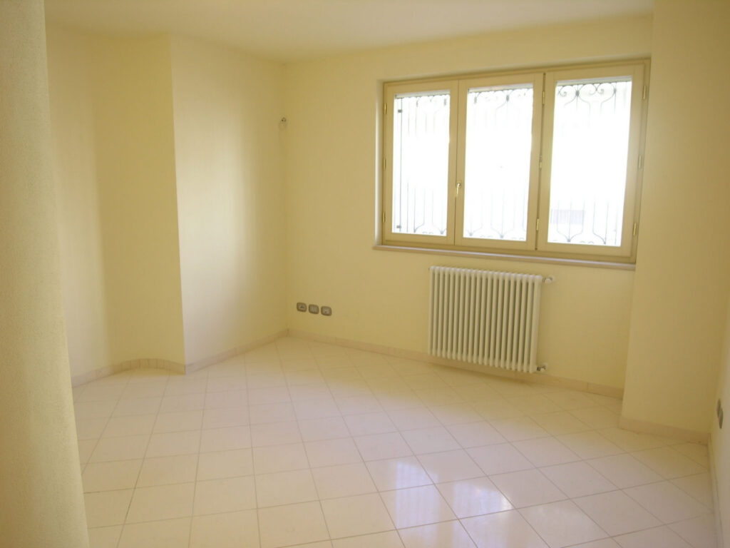 849-Appartamento al piano terra con giardino vicino al mare-Viareggio-5 Agenzia Immobiliare ASIP