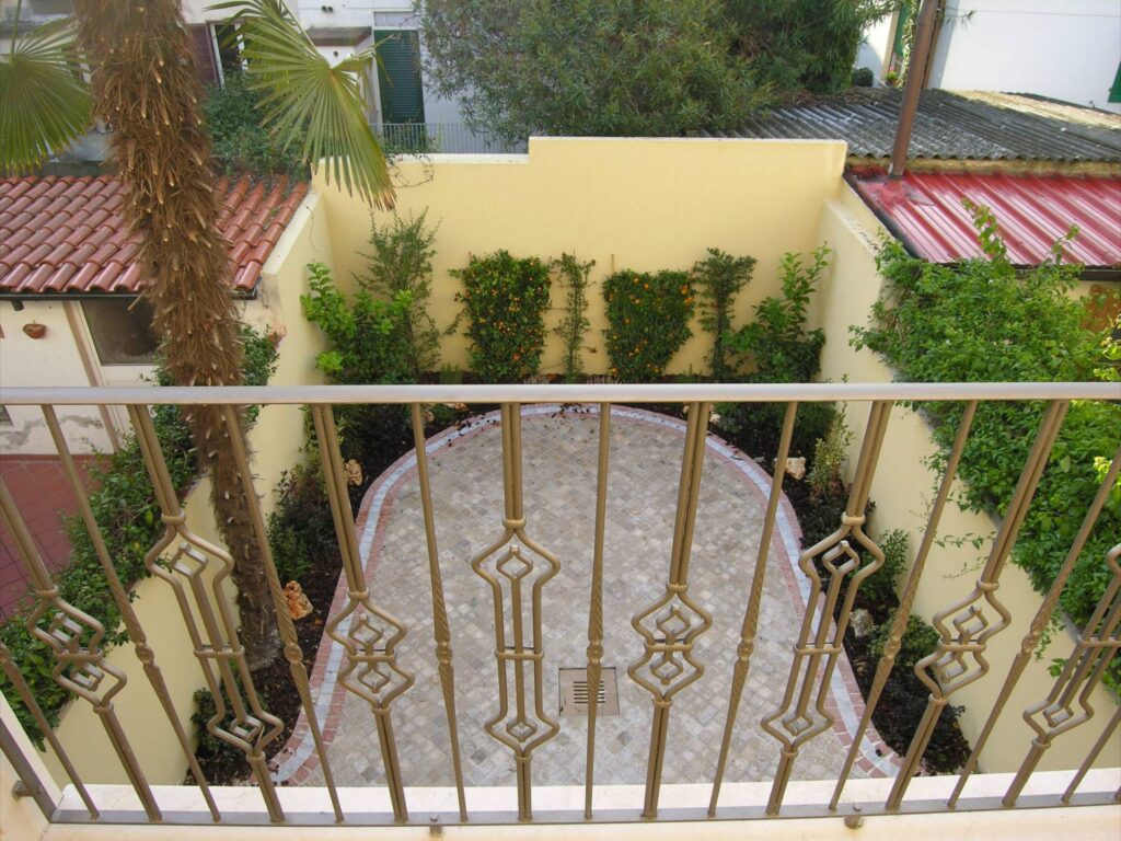 850-Villino completamente ristrutturato vicino alla pineta e al mare-Viareggio-2 Agenzia Immobiliare ASIP