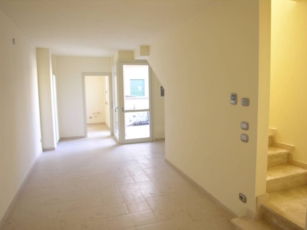 852-Villetta a schiera in zona residenziale vicina al mare-Viareggio-4 Agenzia Immobiliare ASIP