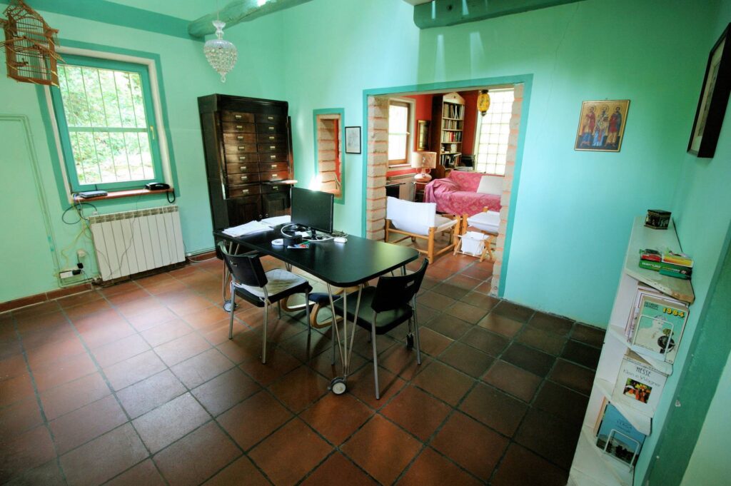 884-Casale con annessi ampio terreno e vista panoramica-Roccastrada-12 Agenzia Immobiliare ASIP
