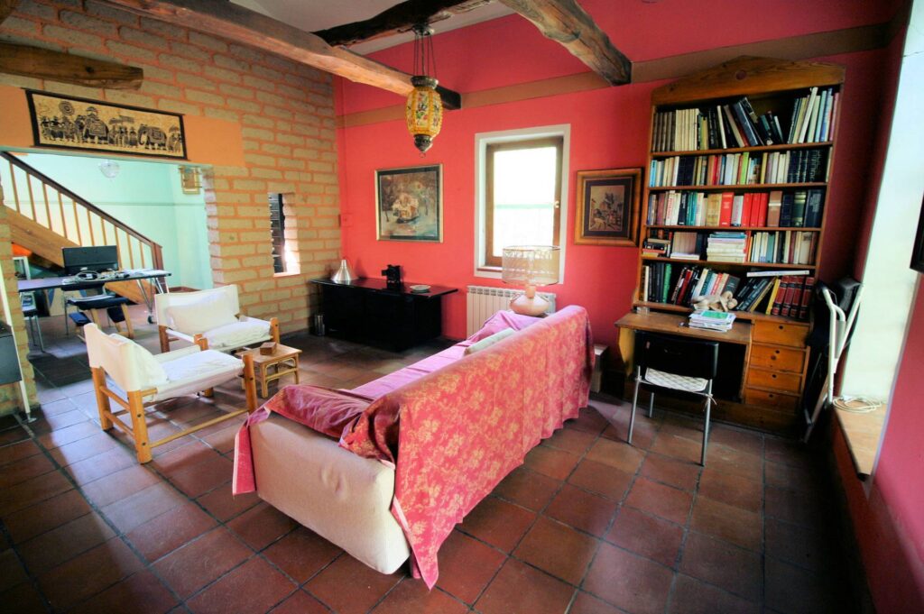 884-Casale con annessi ampio terreno e vista panoramica-Roccastrada-7 Agenzia Immobiliare ASIP