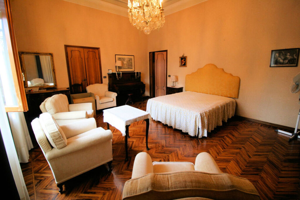 1119-Villa di ampia superficie in zona residenziale-Montecatini-Terme-11 Agenzia Immobiliare ASIP