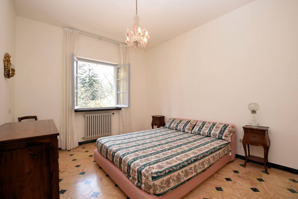 1153-Villa in collina con parco-Camaiore-11 Agenzia Immobiliare ASIP