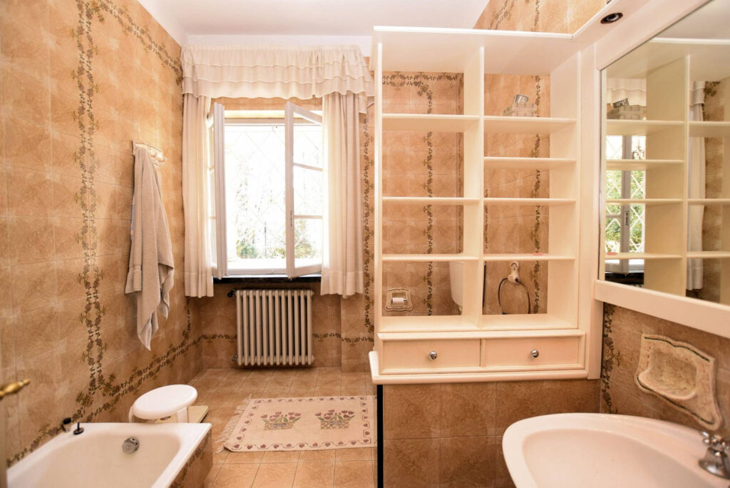 1153-Villa in collina con parco-Camaiore-15 Agenzia Immobiliare ASIP