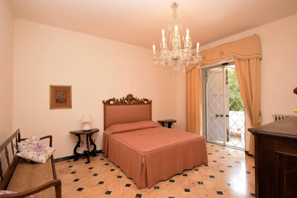 1153-Villa in collina con parco-Camaiore-12 Agenzia Immobiliare ASIP