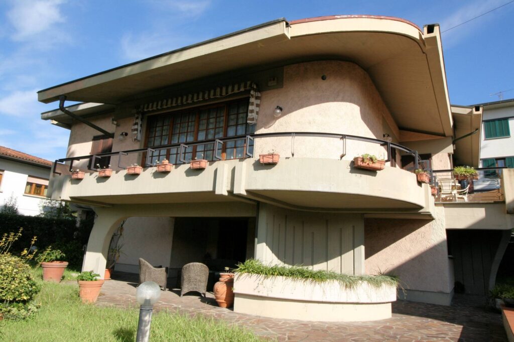 1203-Villa unifamiliare di grande metratura con giardino-Montecatini-Terme-17 Agenzia Immobiliare ASIP