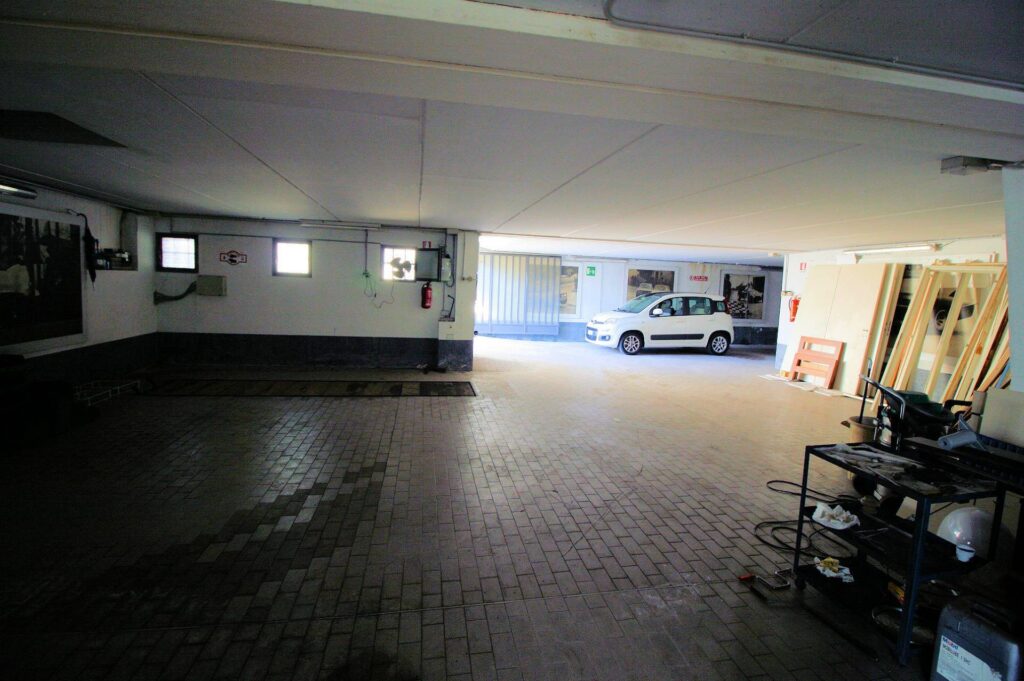 1203-Villa unifamiliare di grande metratura con giardino-Montecatini-Terme-19 Agenzia Immobiliare ASIP