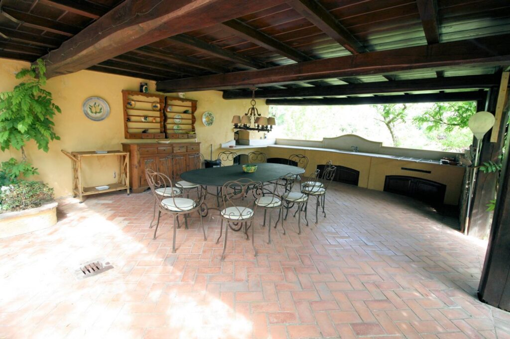 1268-Prestigiosa tenuta con ampio parco piscina e vigneto-Poggio a Caiano-6 Agenzia Immobiliare ASIP