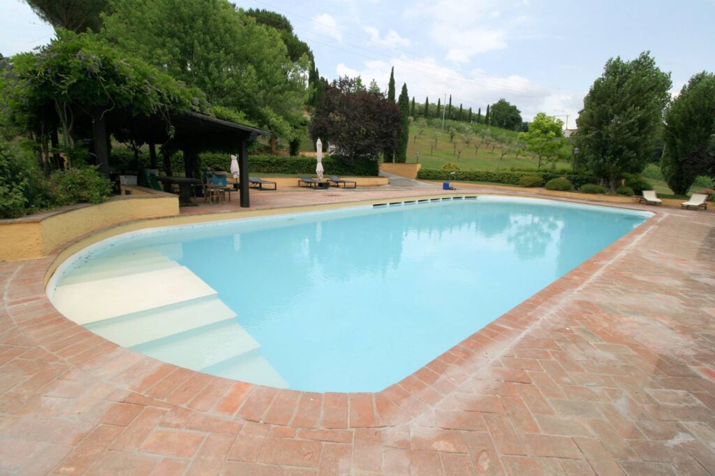 1268-Prestigiosa tenuta con ampio parco piscina e vigneto-Poggio a Caiano-2 Agenzia Immobiliare ASIP