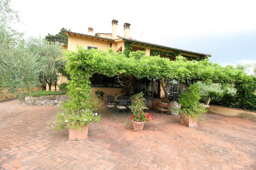 1268-Prestigiosa tenuta con ampio parco piscina e vigneto-Poggio a Caiano-7 Agenzia Immobiliare ASIP