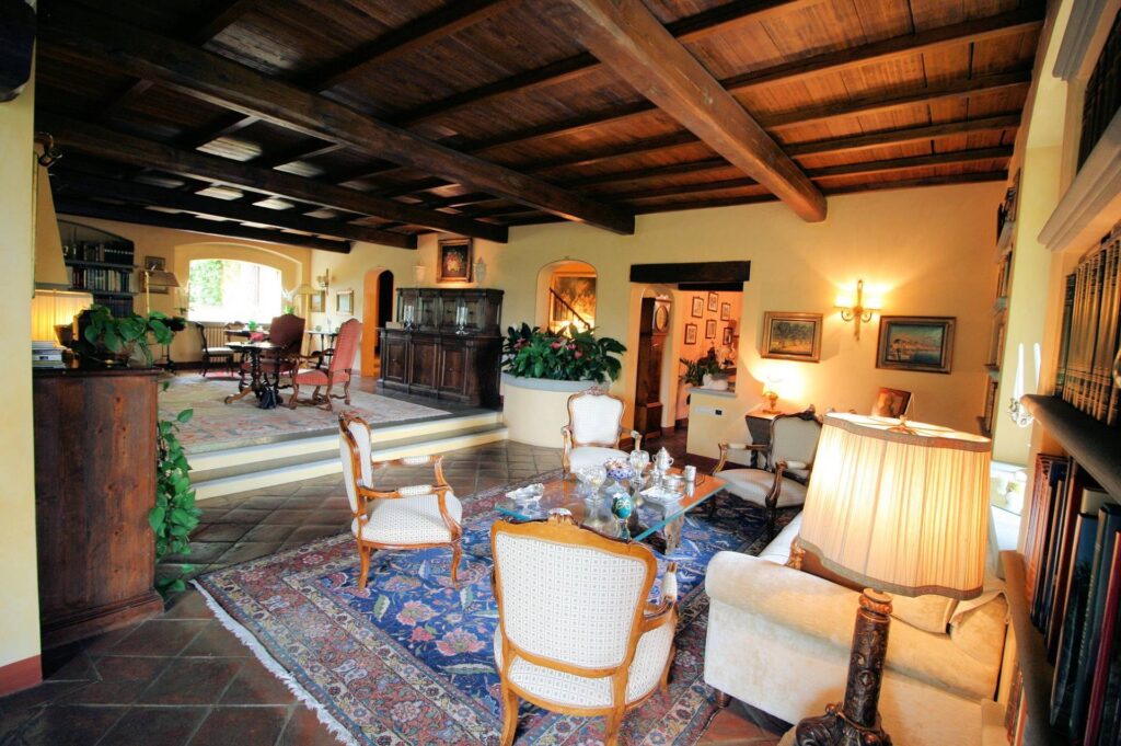 1268-Prestigiosa tenuta con ampio parco piscina e vigneto-Poggio a Caiano-11 Agenzia Immobiliare ASIP