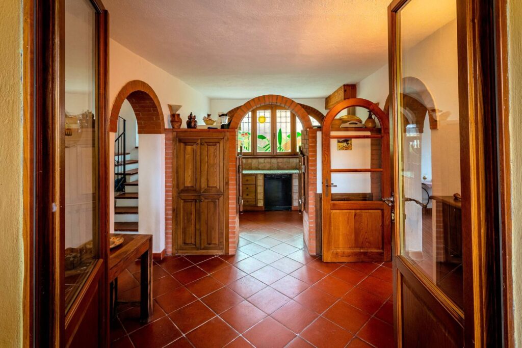 1280-Casale ristrutturato con vista panoramica parco e piscina-Volterra-8 Agenzia Immobiliare ASIP