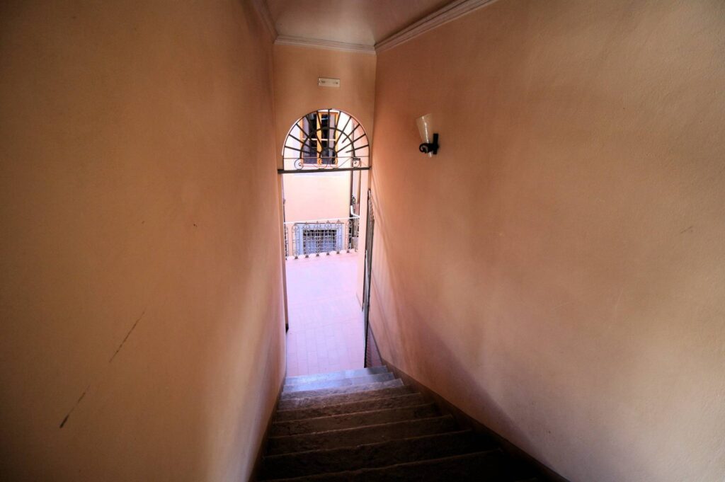 1284-Appartamento al piano secondo con ascensore-Pistoia-16 Agenzia Immobiliare ASIP