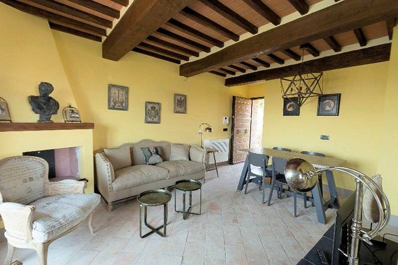 1293-Porzione terratetto di villa bifamiliare con giardino privato e piscina condominiale-Chianni-2 Agenzia Immobiliare ASIP