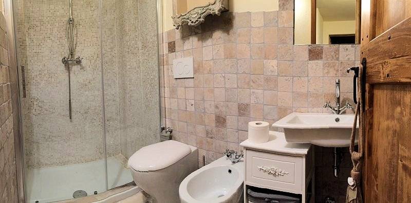 1293-Porzione terratetto di villa bifamiliare con giardino privato e piscina condominiale-Chianni-9 Agenzia Immobiliare ASIP