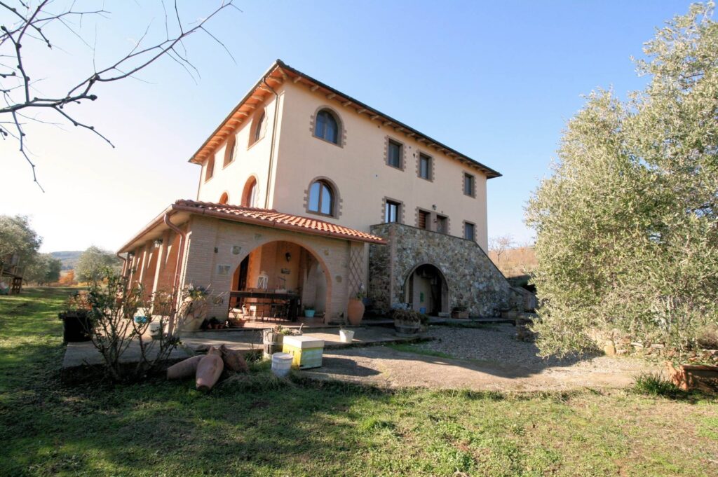 1300-Azienda agricola con agriturismo-Civitella Paganico-2 Agenzia Immobiliare ASIP