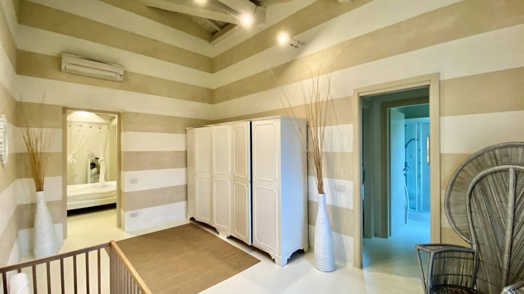 1309-Casale ristrutturato con parco e piscina-Lucca-15 Agenzia Immobiliare ASIP