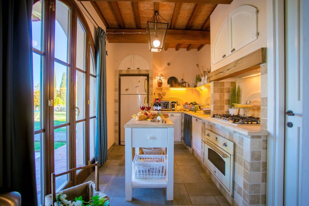 1333-Bellissimo casale in stile Toscano con parco e piscina-Peccioli-14 Agenzia Immobiliare ASIP