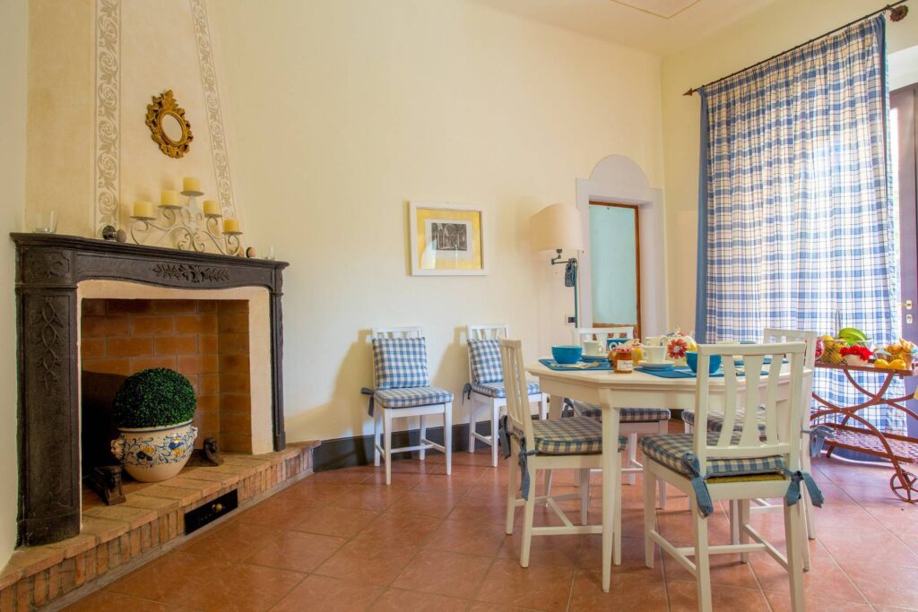 1334-Bellissima villa in stile Toscano con parco e piscina con suggestiva vista panoramica-Peccioli-8 Agenzia Immobiliare ASIP
