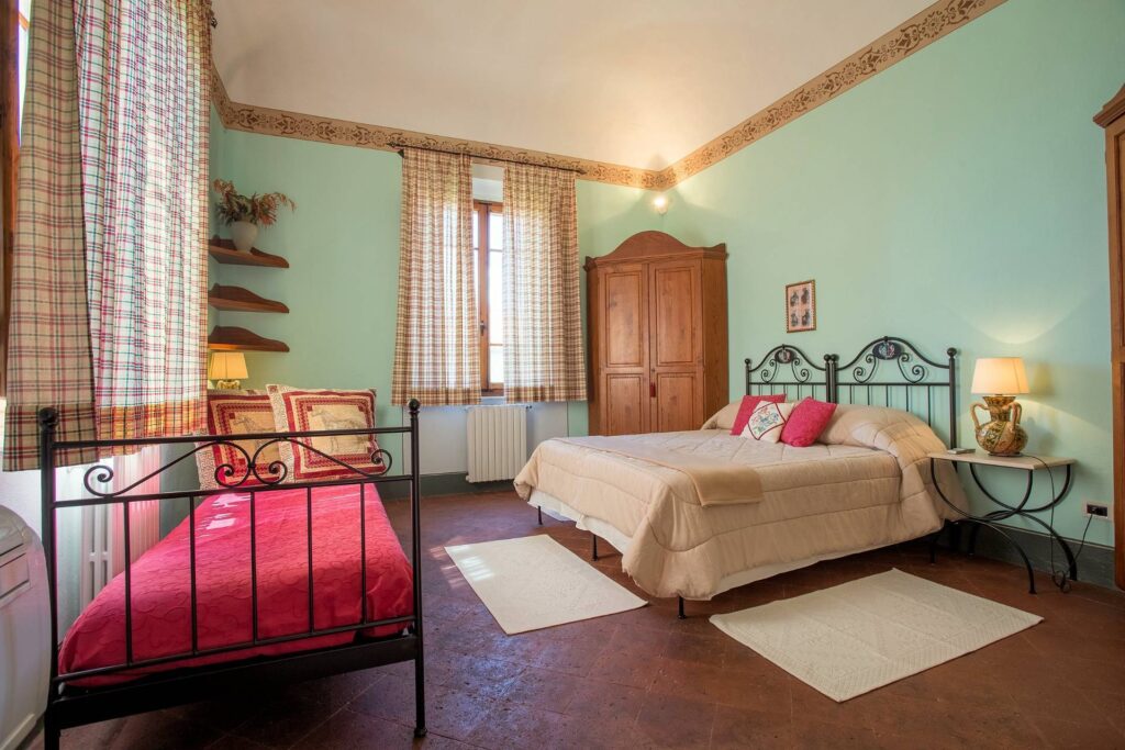 1334-Bellissima villa in stile Toscano con parco e piscina con suggestiva vista panoramica-Peccioli-15 Agenzia Immobiliare ASIP