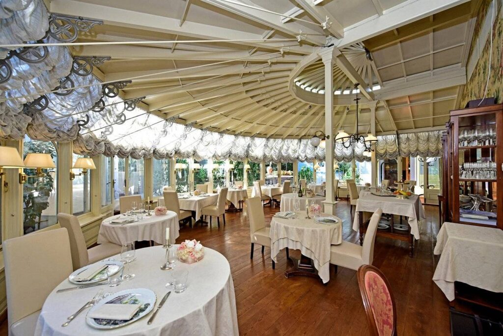 1340-Bellissima struttura turistico ricettiva con ristorante  parco e piscina-Lucca-7 Agenzia Immobiliare ASIP