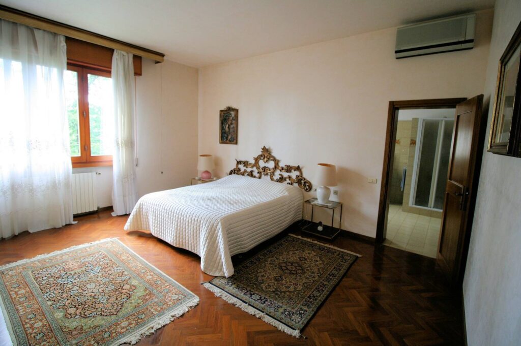 1346-Villa unifamiliare di ampia superficie con giardino-Montemurlo-17 Agenzia Immobiliare ASIP