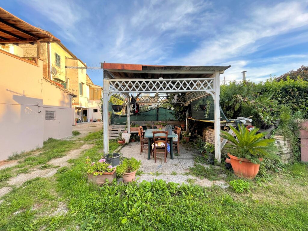 1276-Terratetto di ampia superficie con giardino-Capannoli-15 Agenzia Immobiliare ASIP