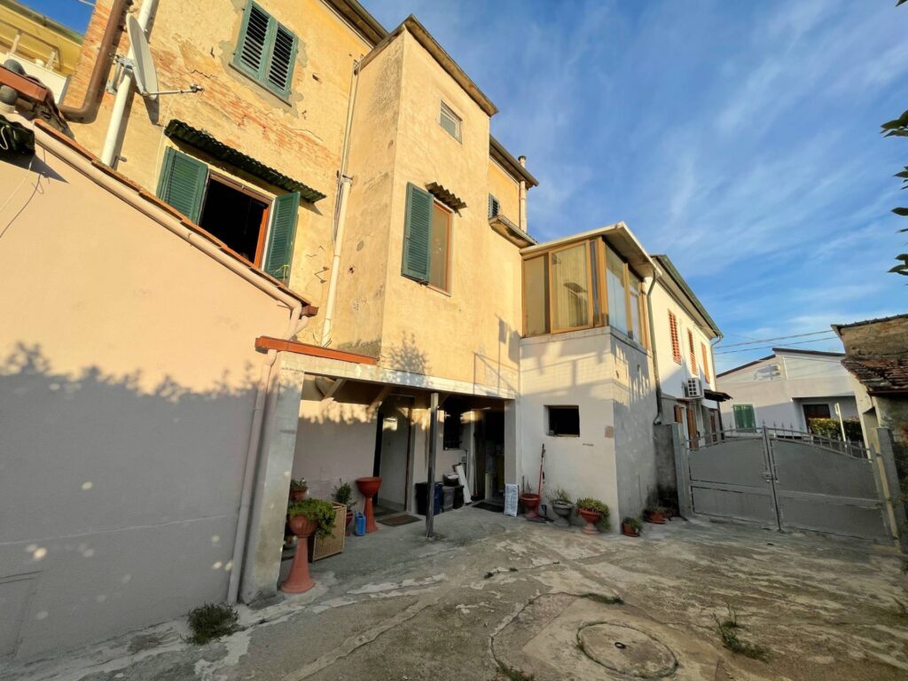 1276-Terratetto di ampia superficie con giardino-Capannoli-17 Agenzia Immobiliare ASIP